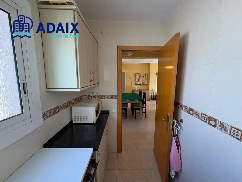 Exterior view of Flat for sale in Roda de Berà  with Oven and Balcony