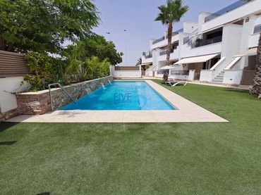 Pis amb piscina en venda a Lo Pagán