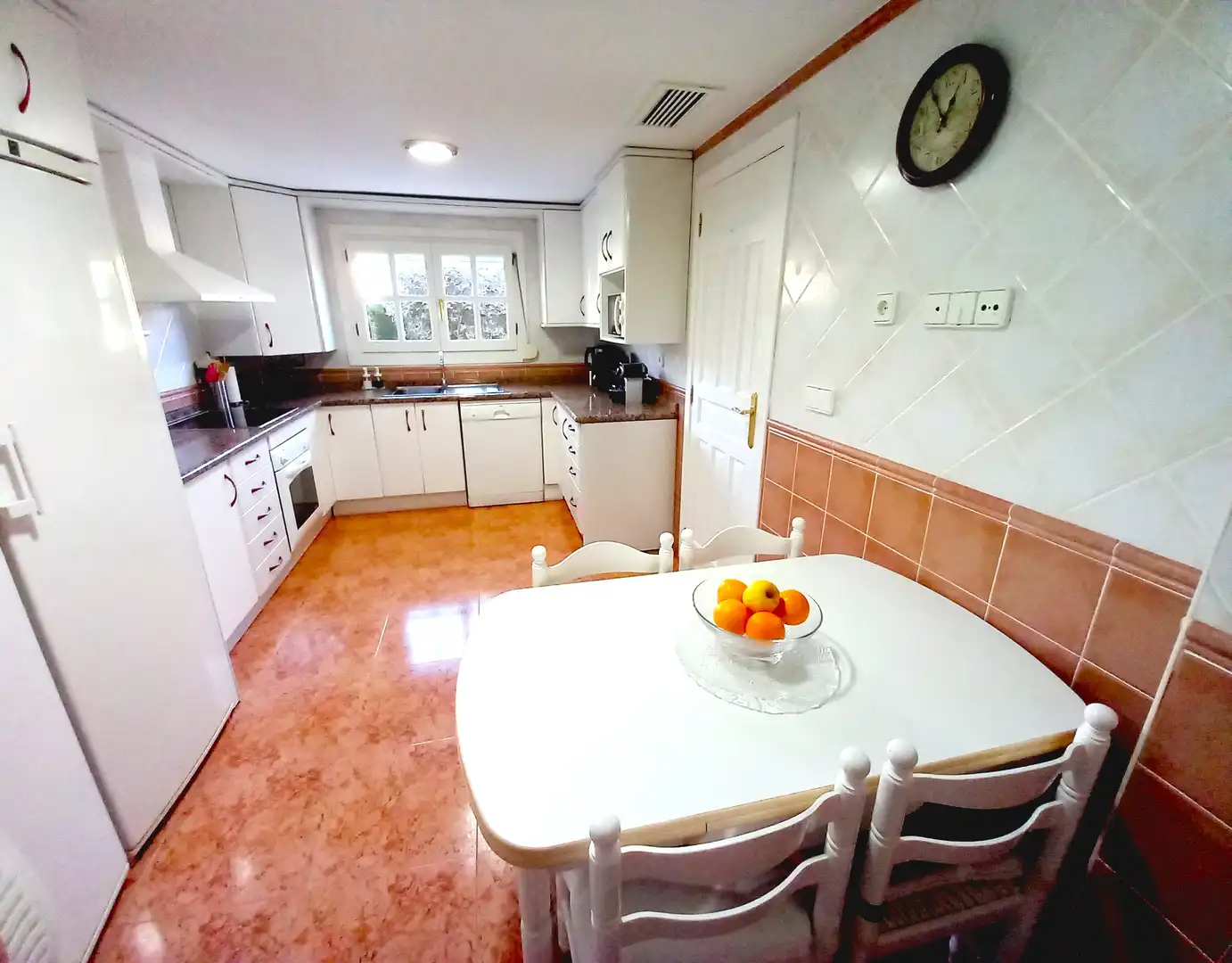 Kitchen of Houses for sale in L'Alfàs del Pi  with Air Conditioner, Private garden and Terrace