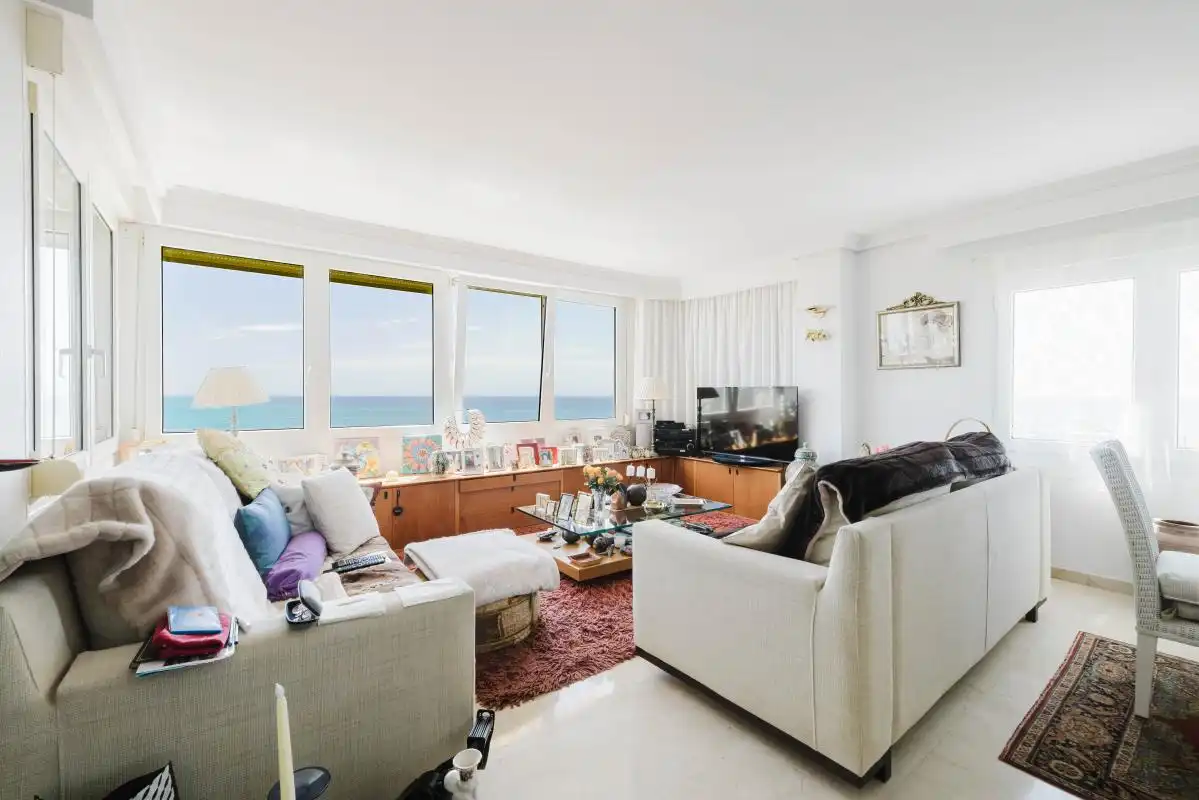 Sala de estar de Piso en venta en Torremolinos con Aire acondicionado, Calefacción y Jardín privado