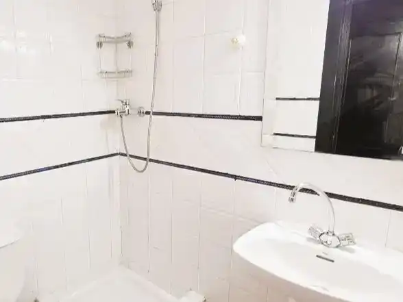 Bany de Estudi en venda en Torremolinos amb Aire condicionat i Piscina