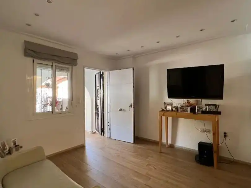 Adossat amb terrassa en venda a Avinguda de Polonia 296, imagen 19