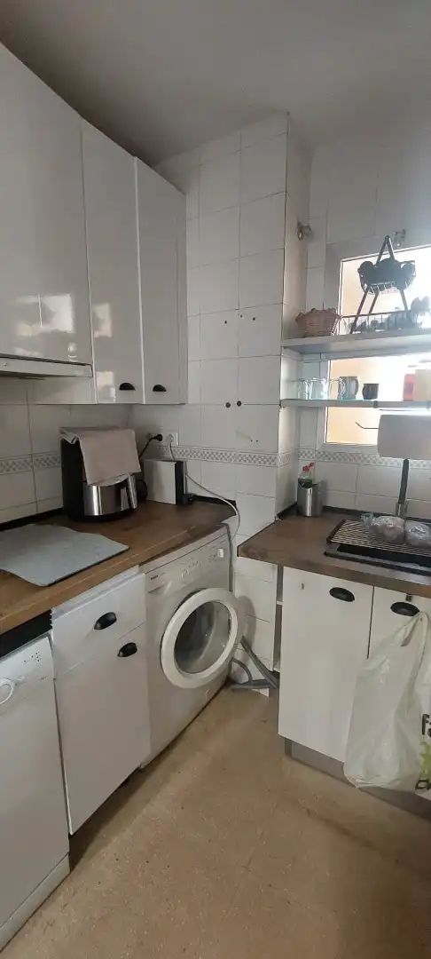 Küche von Wohnung zum Verkauf in Benidorm mit Klimaanlage, Möbliert und Waschmaschine