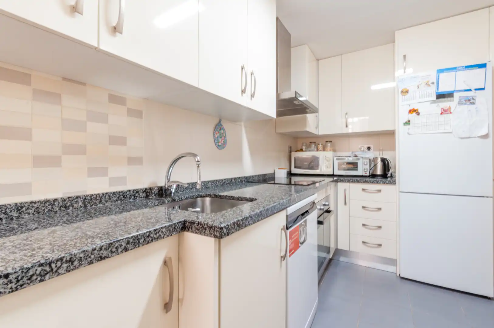 Kitchen of Flat for sale in Roquetas de Mar  with Furnished, Oven and Washing machine
