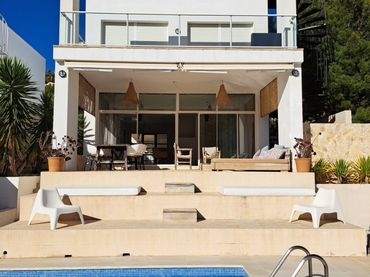 Casa con piscina en venta en Cala Vedella-Cala Tarida