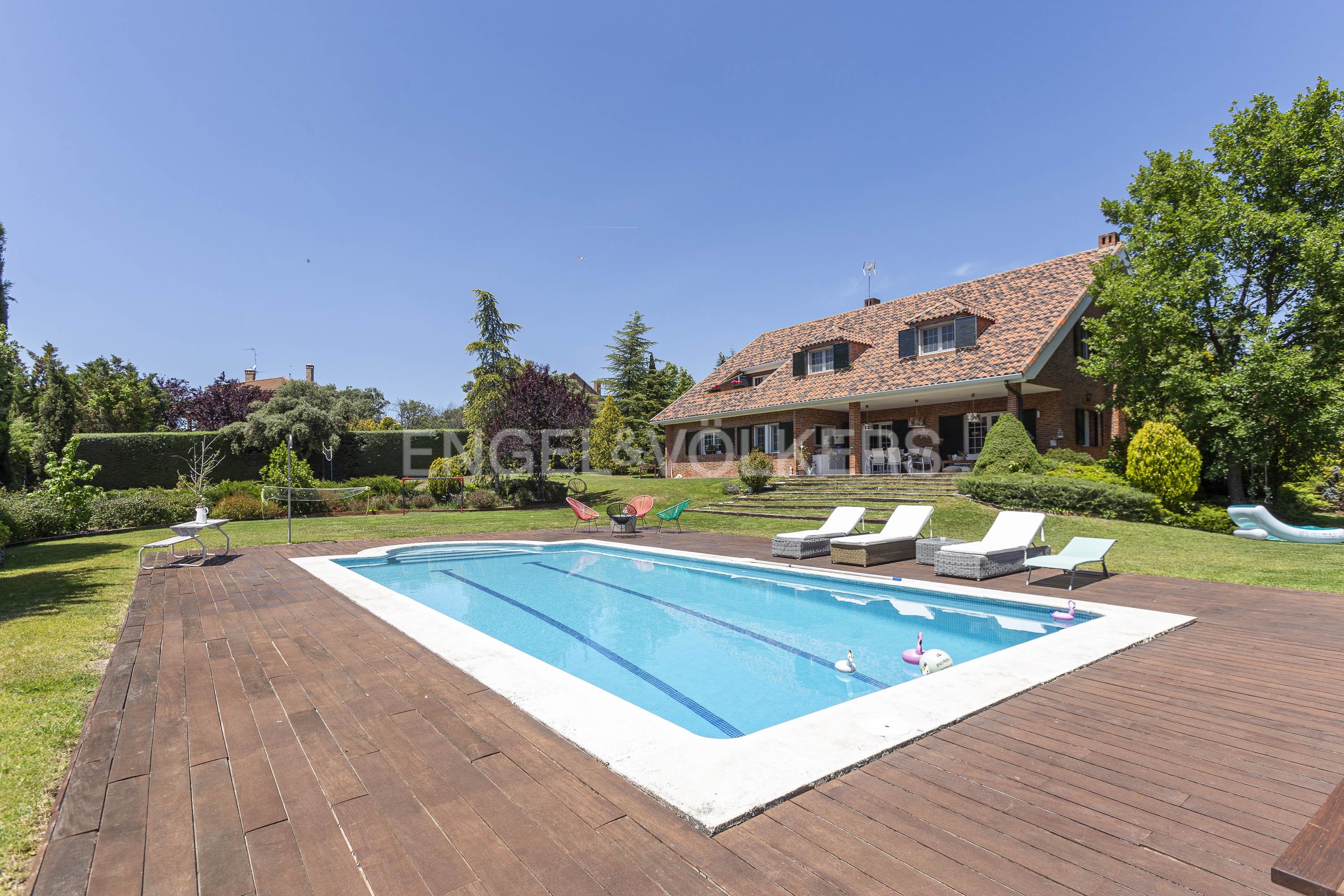 Piscina de Casa o xalet de lloguer en Ciudalcampo amb Aire condicionat, Calefacció i Jardí privat