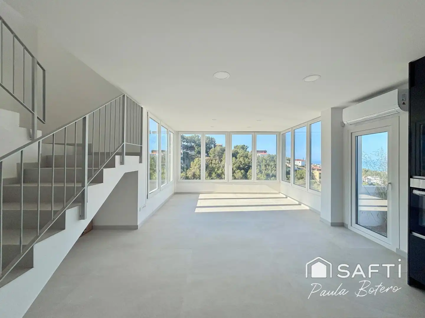 Sala de estar de Casa o chalet de alquiler en Sitges con Aire acondicionado, Calefacción y Terraza