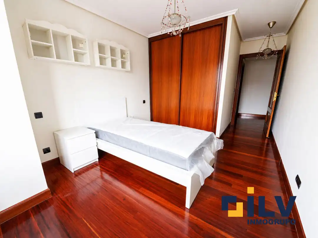Habitación de Piso en venta en Santurtzi  con Calefacción y Terraza