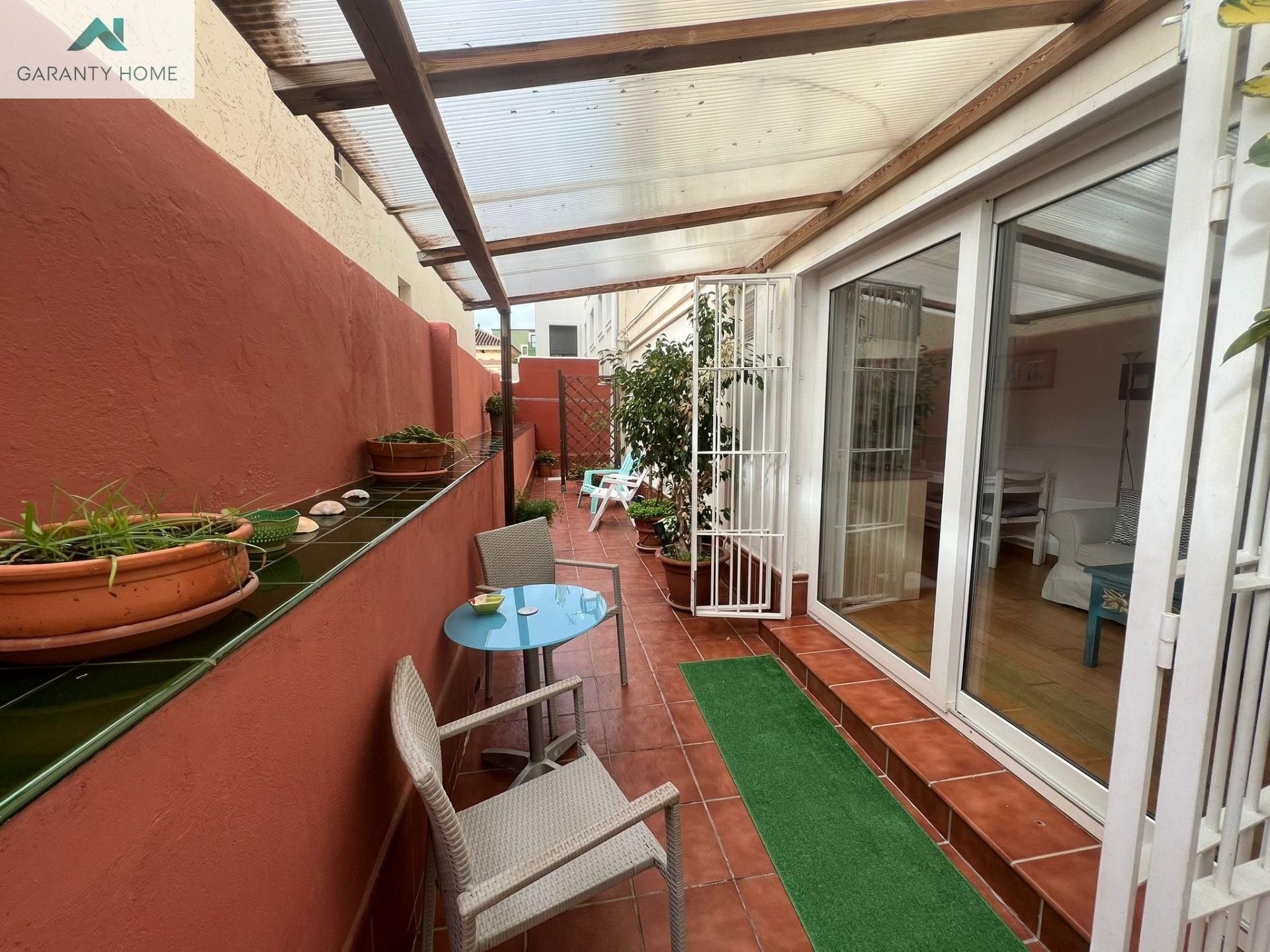 Terrassa de Estudi de lloguer en Málaga Capital amb Aire condicionat, Calefacció i Jardí privat