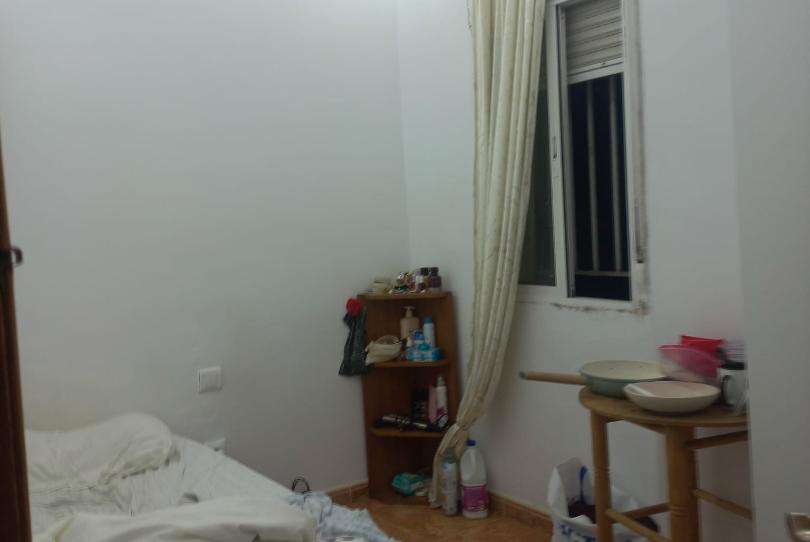 Photo 1 of Premises for sale in Calle de Ramón Azorín, Los Cármenes, Madrid