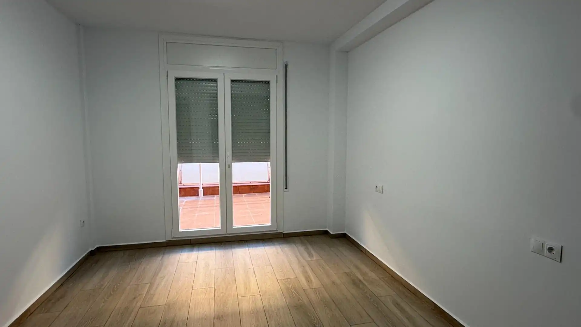Bedroom of Flat for sale in Deltebre  with Air Conditioner, Heating and Terrace