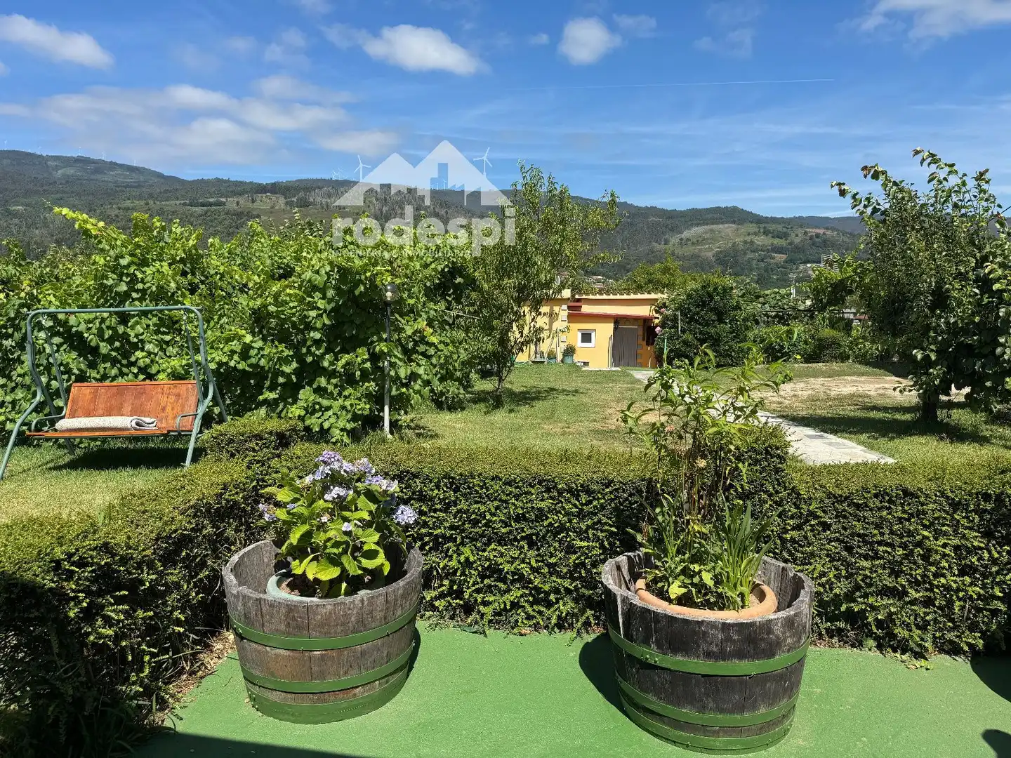 Jardí de Casa o xalet en venda en Arbo amb Moblat