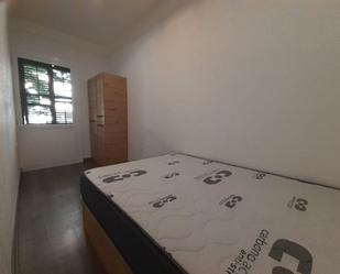 Bedroom of Study to rent in  Barcelona Capital  with Parquet flooring, Furnished and Oven