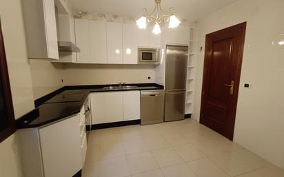 Kitchen of Flat to rent in Pontevedra Capital 