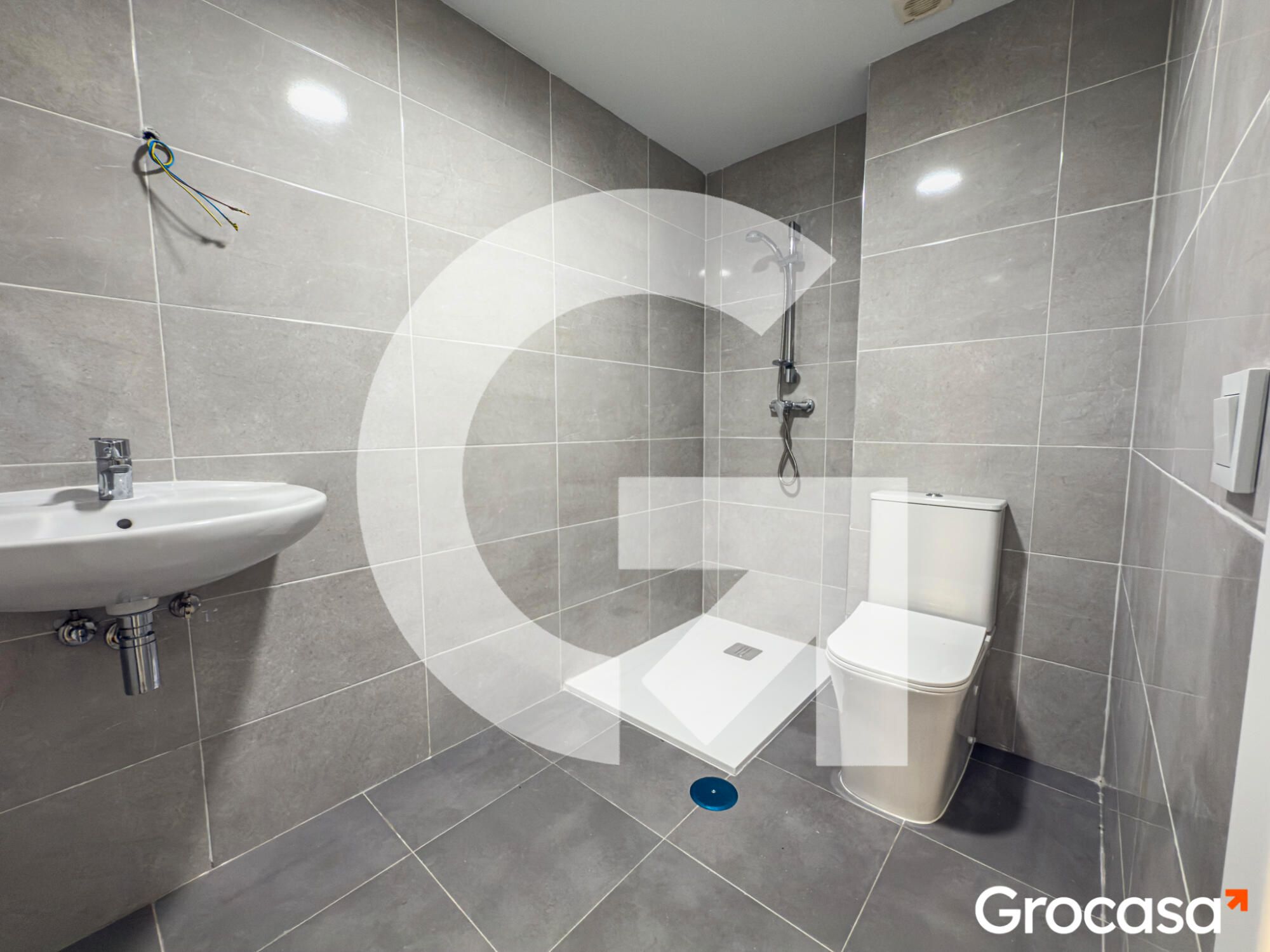 Bathroom of Flat for sale in Vélez-Málaga  with Air Conditioner, Terrace and Balcony