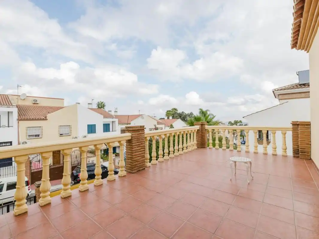 Terrassa de Casa o xalet en venda en Alhaurín El Grande amb Aire condicionat, Calefacció i Jardí privat