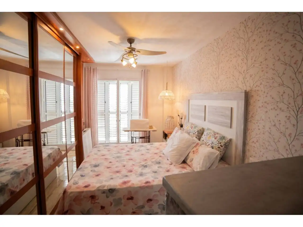 Habitación de Piso en venta en Castellar del Vallès con Aire acondicionado, Calefacción y Terraza
