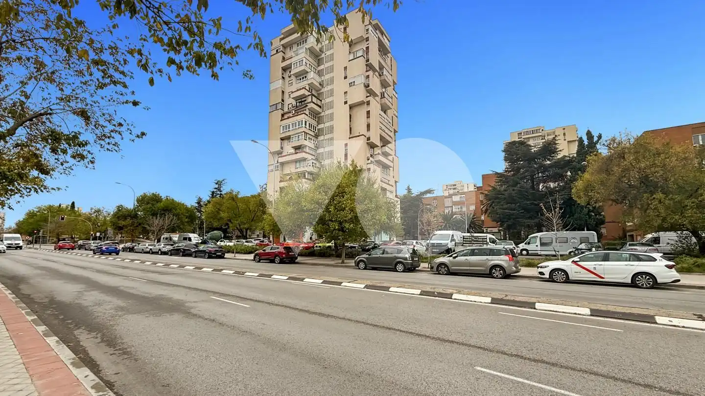 Exterior view of Study for sale in Hortaleza