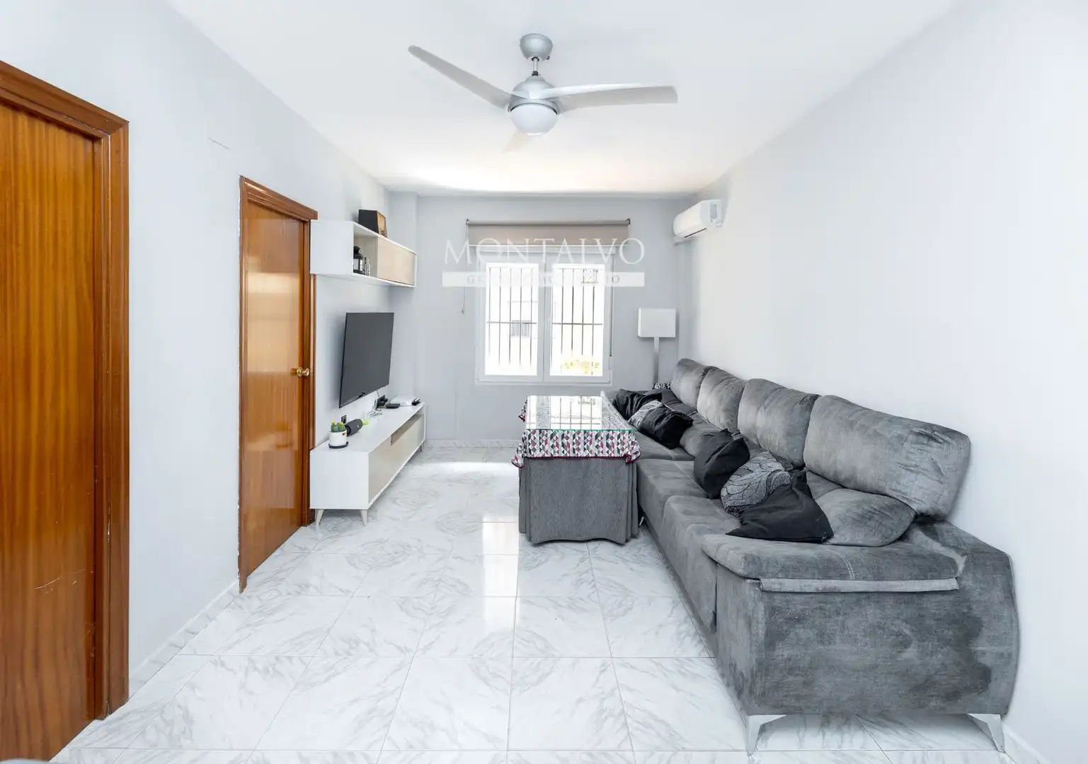 Wohnzimmer von Wohnung zum Verkauf in La Zubia mit Klimaanlage