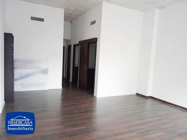 Local comercial en Alquiler en El Retiro - La Vid