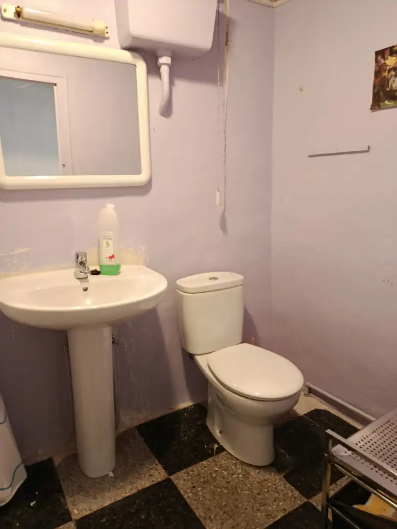 Baño de Casa adosada en venta en Munilla con Trastero, Amueblado y Balcón