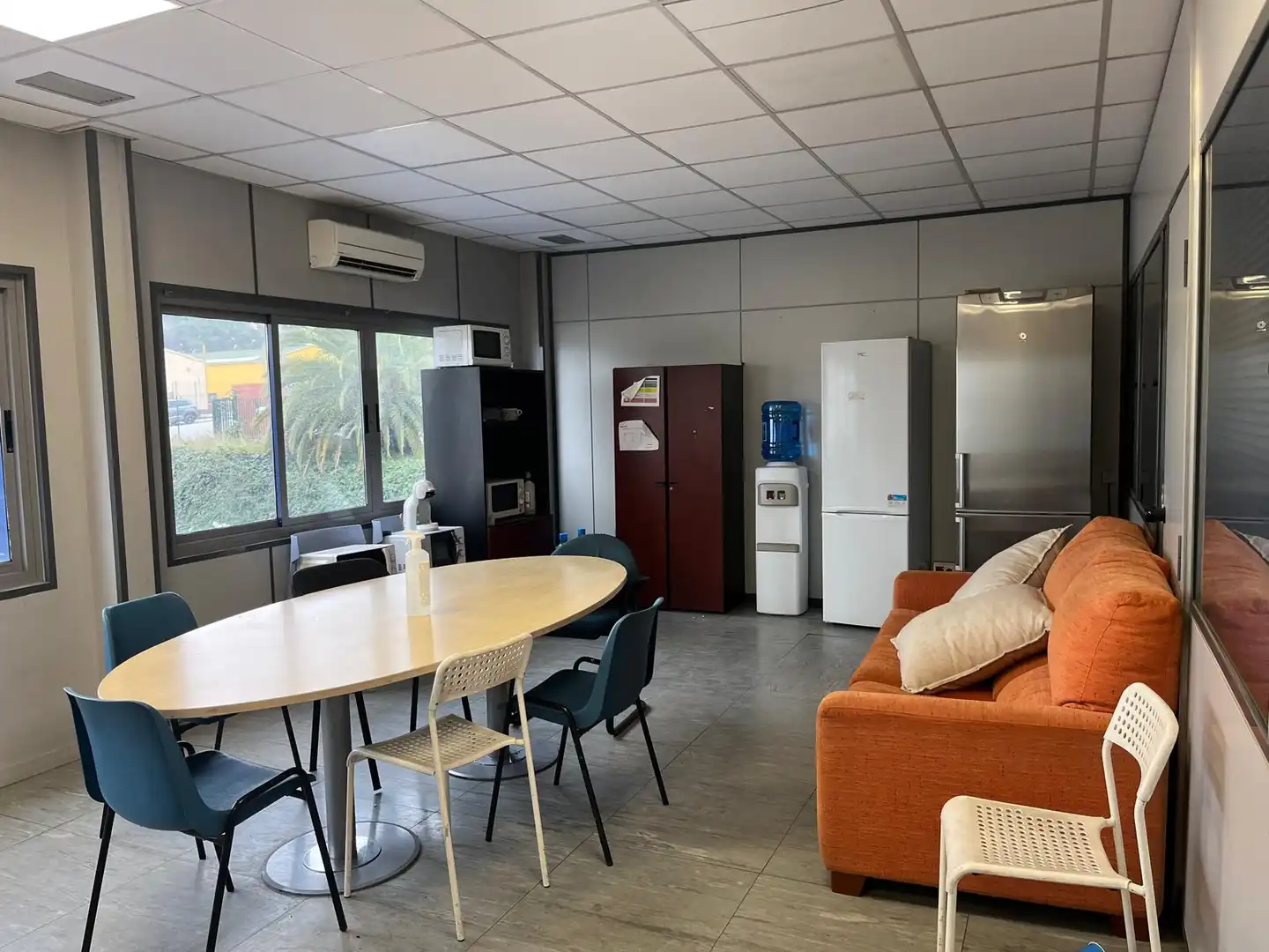 Nau industrial de lloguer en Castellbisbal amb Calefacció i Alarma