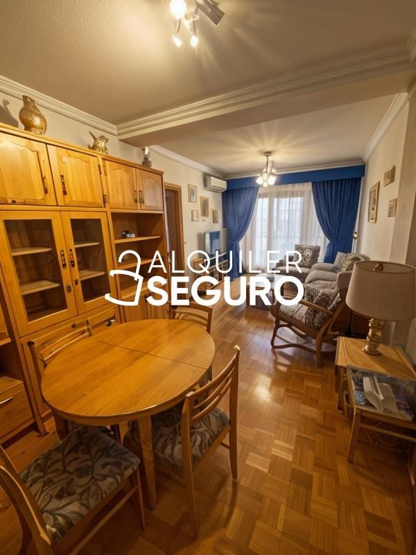 Schlafzimmer von Wohnung zur Miete in Esquivias mit Klimaanlage, Heizung und Terrasse