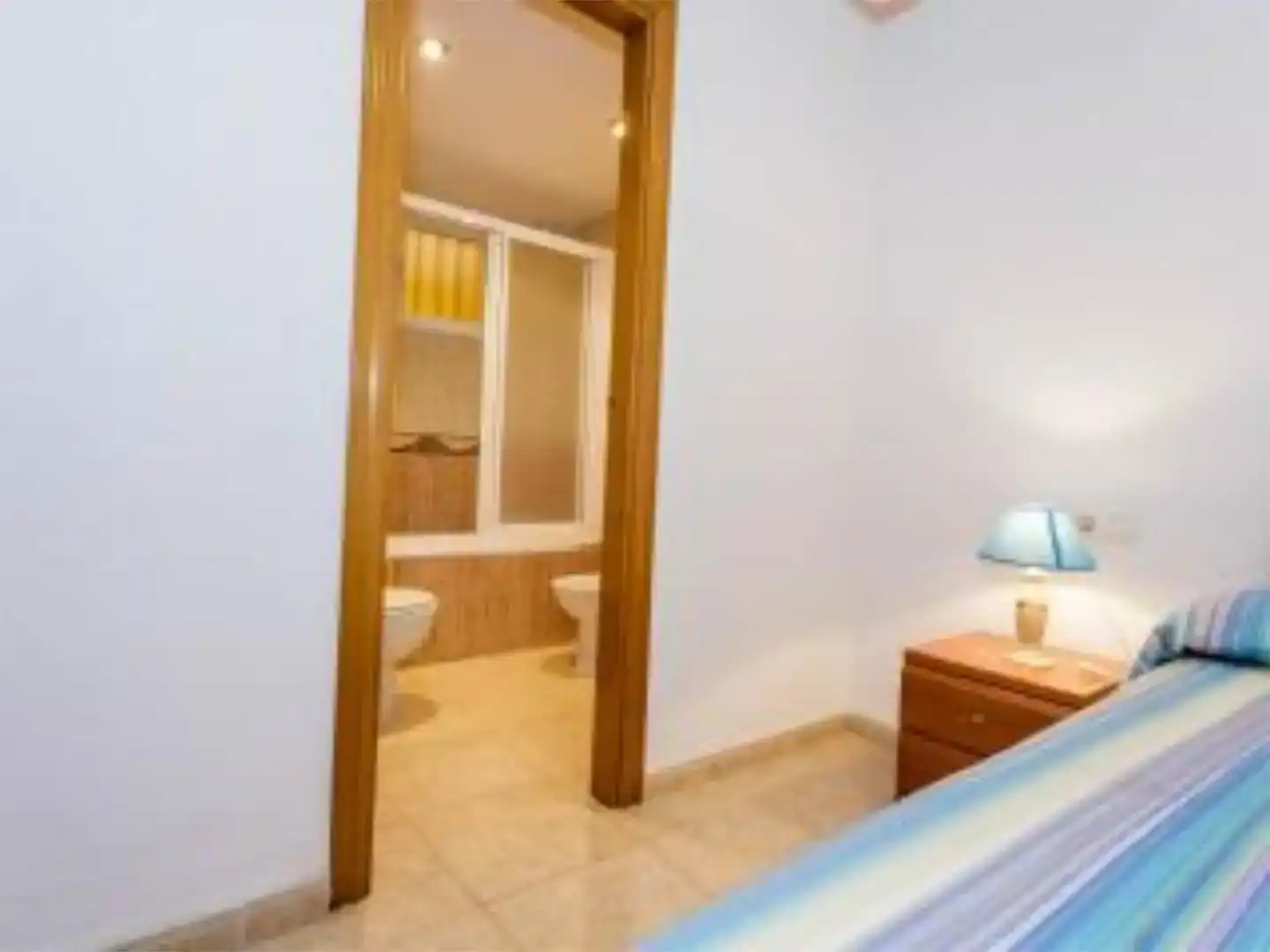Badezimmer von Wohnungen zur Miete in Oropesa del Mar / Orpesa mit Klimaanlage, Schwimmbad und Balkon