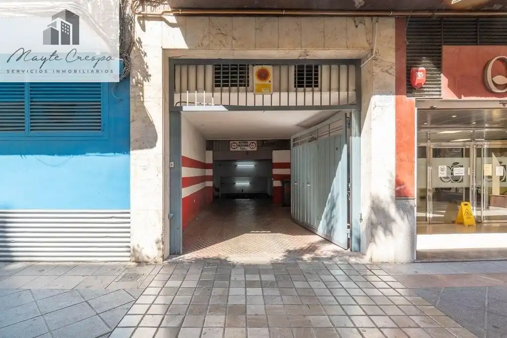 Aparcament en venda a Calle Calle Pedro Antonio de Alarcón 65