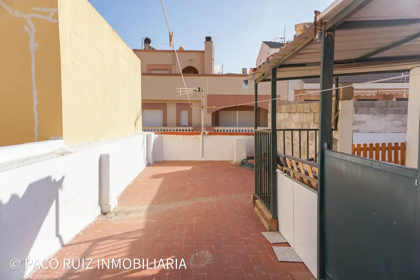 Vista exterior de Casa o chalet en venta en Viator con Amueblado y Balcón