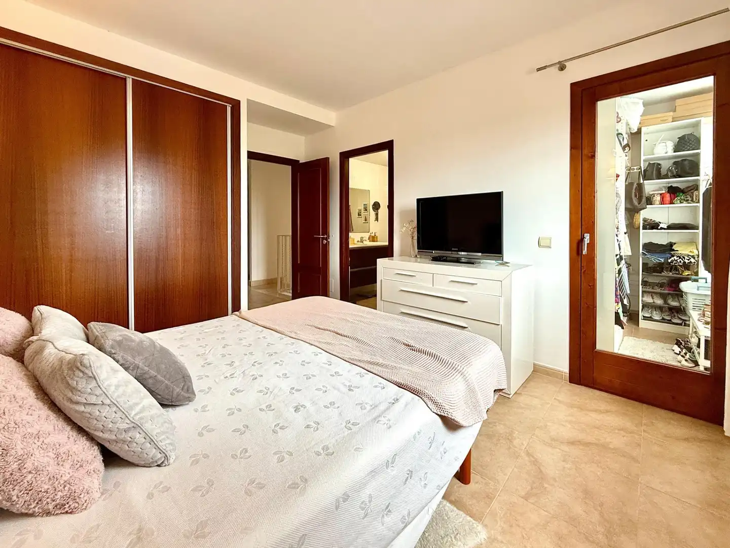 Bedroom of Detached homes for sale in Selva  with Air Conditioner, Private garden and Terrace