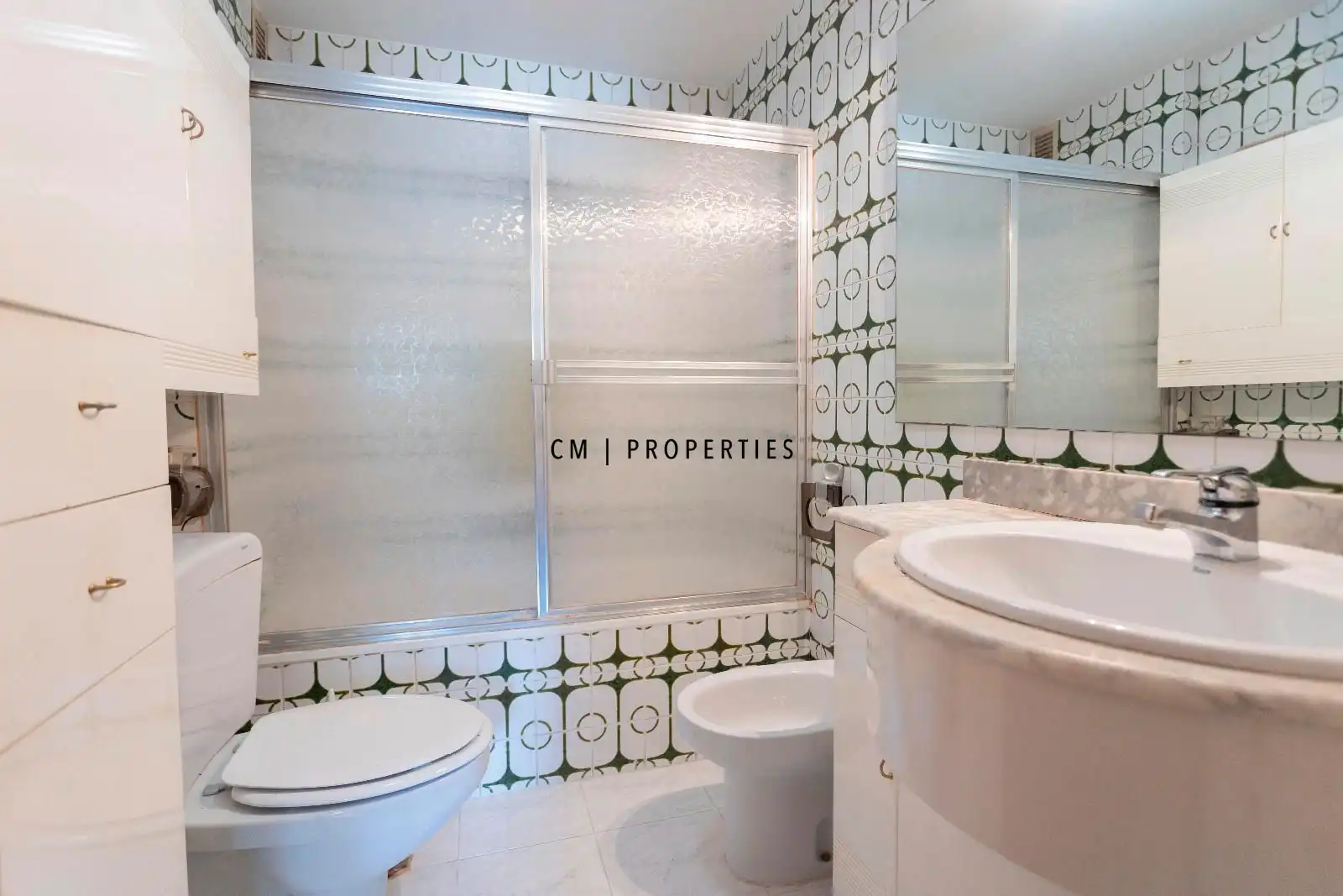 Baño de Piso en venta en Valencia con Aire acondicionado, Terraza y Balcón