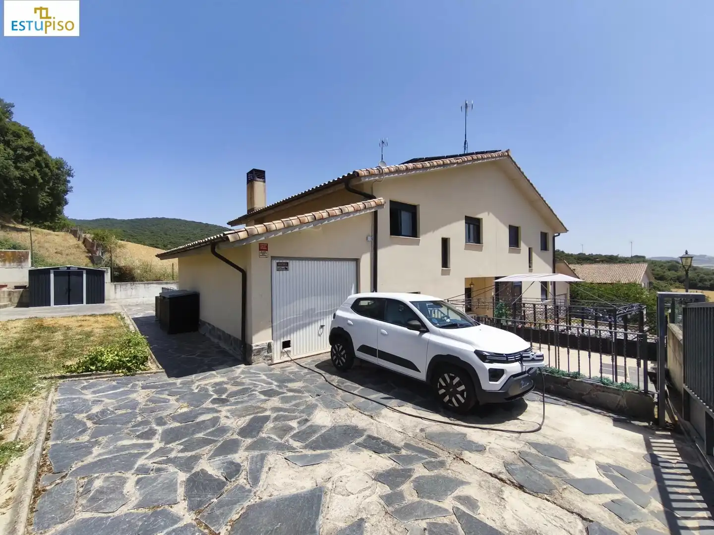 Vista exterior de Casa adosada en venda en Erriberagoitia / Ribera Alta amb Calefacció, Terrassa i Alarma