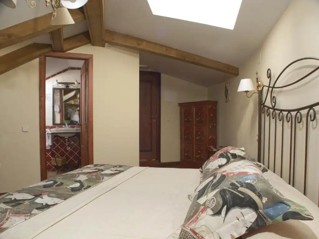 Habitación de Edificio en venta en Santa María del Tiétar