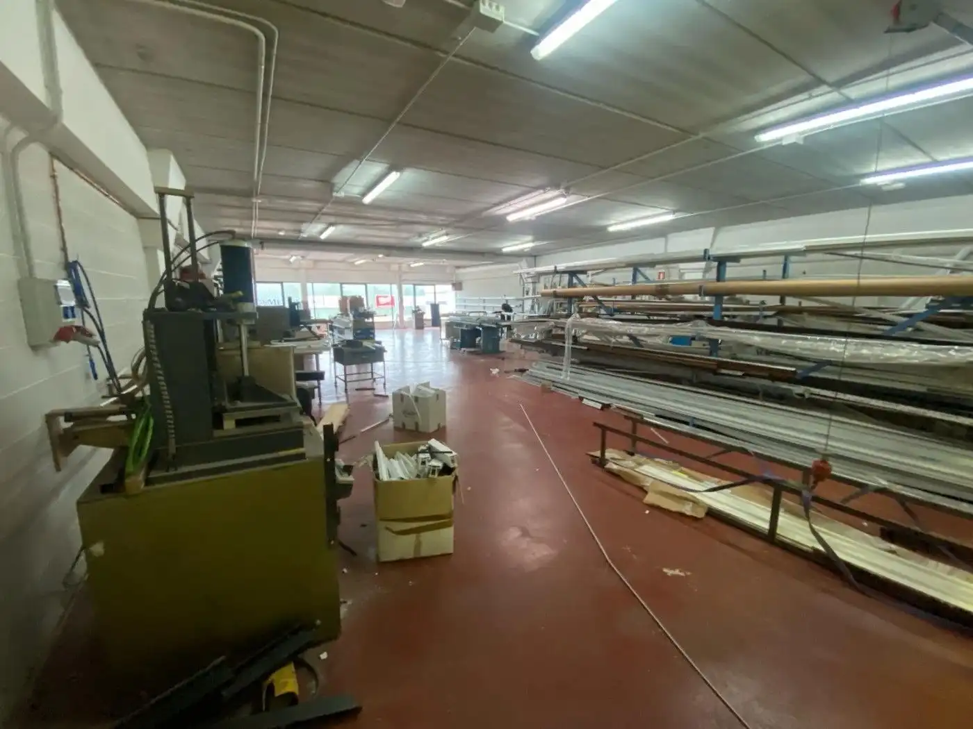 Fabrikhallen zum Verkauf in Malgrat de Mar mit Heizung