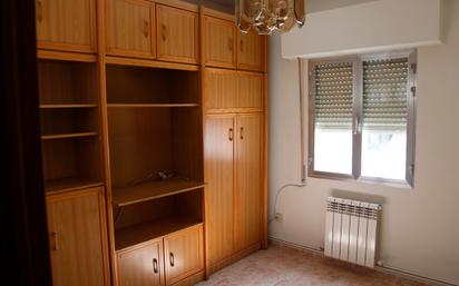 Bedroom of Flat for sale in  Madrid Capital  with Air Conditioner and Swimming Pool