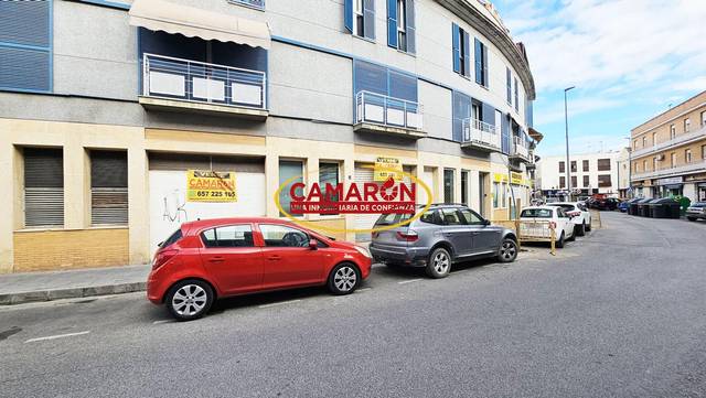 Local comercial en Alquiler en Coria del Río