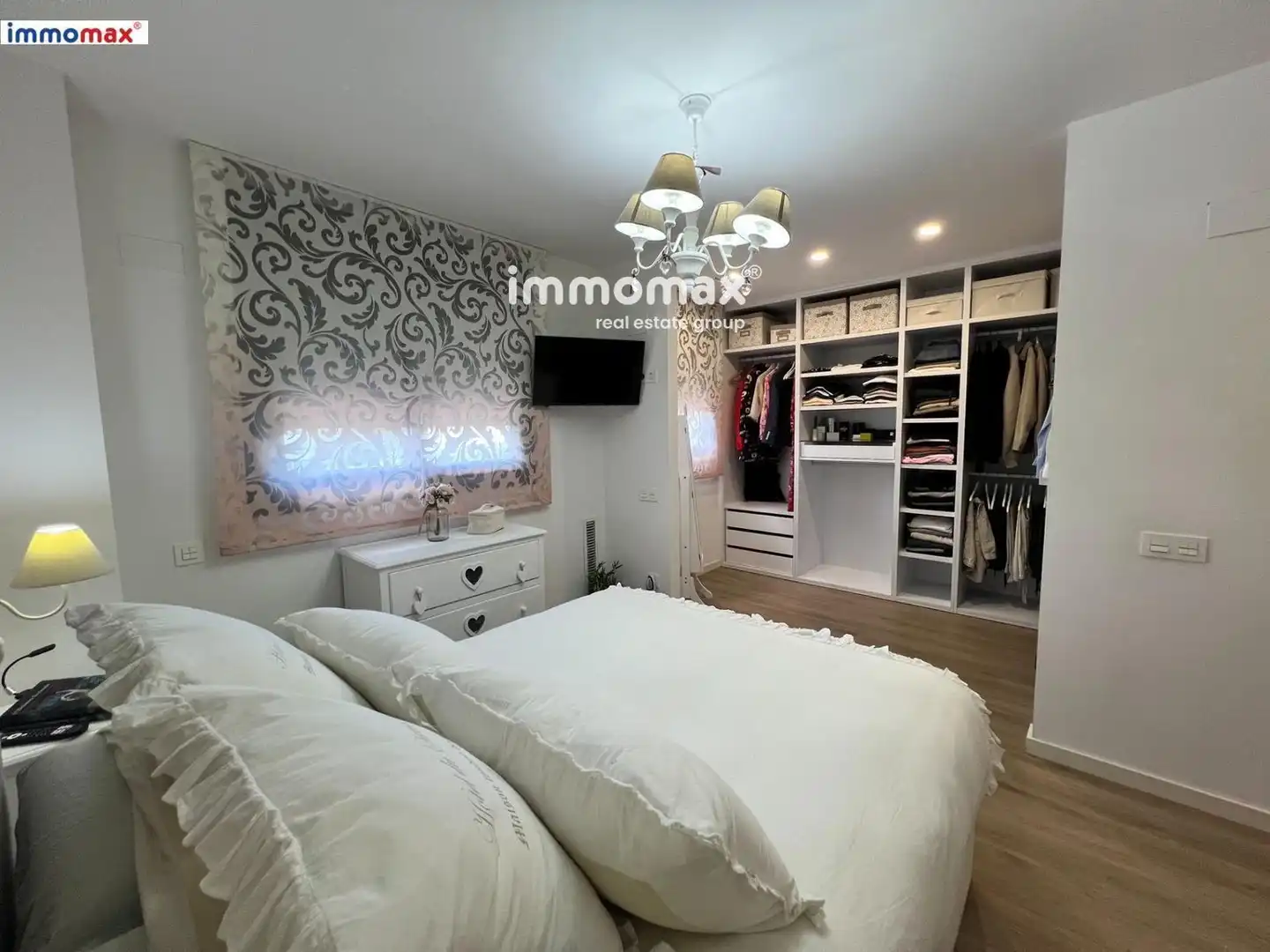 Habitación de Piso en venta en Sant Boi de Llobregat con Aire acondicionado, Terraza y Trastero
