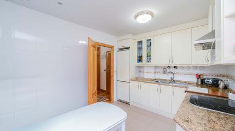 Photo 5 of Flat for sale in Avenida de Baunatal, Santa Bárbara - La Zaporra, Madrid