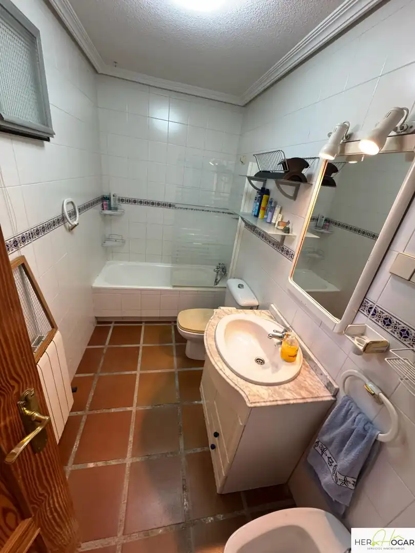 Bathroom of Houses for sale in Cobisa  with Air Conditioner, Heating and Terrace