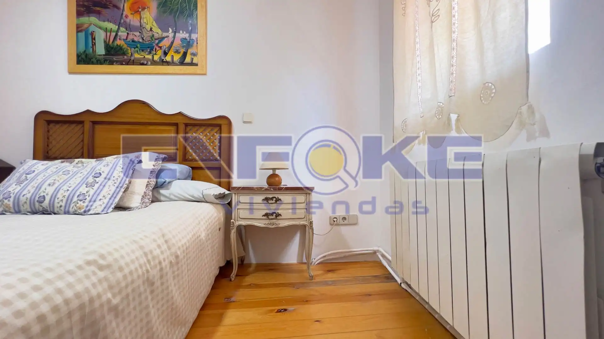 Schlafzimmer von Einfamilien-Reihenhaus zum Verkauf in Moratilla de los Meleros mit Heizung, Parkett und Möbliert