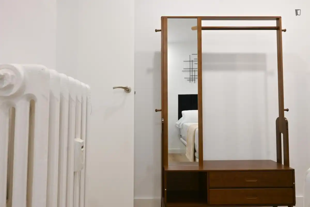 Schlafzimmer von Wohnungen zur Miete in Madrid mit Klimaanlage, Heizung und Möbliert