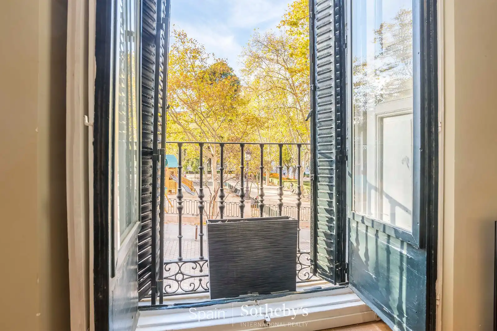 Apartments for sale in Calle de Lepanto, Palacio