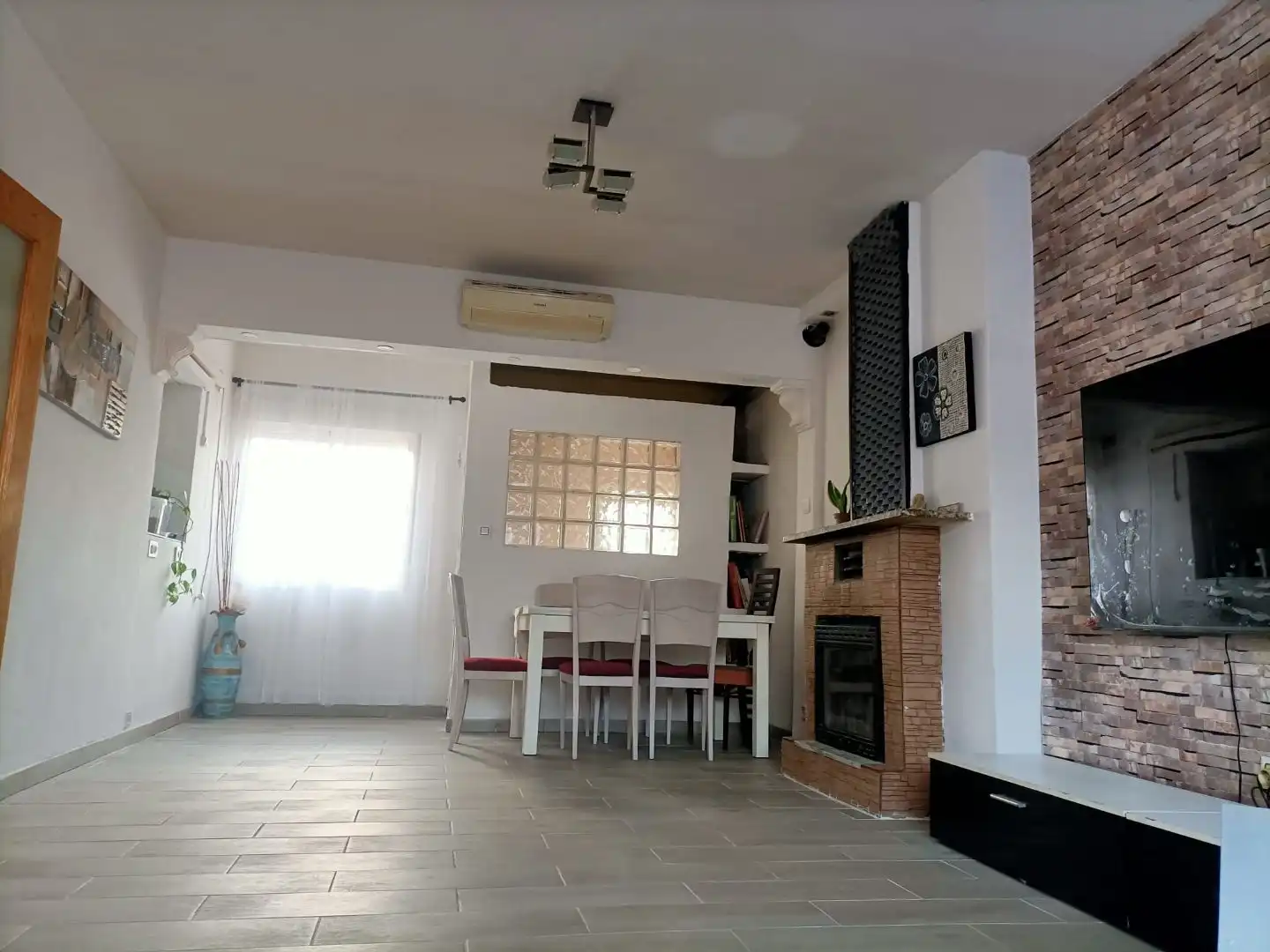 Living room of Houses for sale in Yeles  with Air Conditioner, Swimming Pool and Balcony