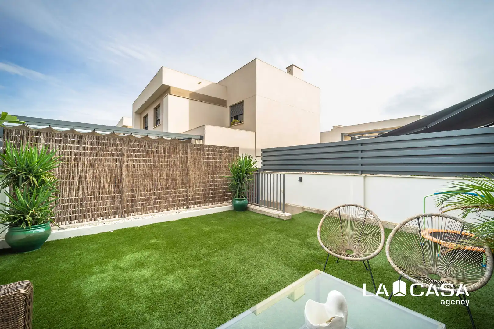 Terraced house with pool for sale in Entrenúcleos, imagen 33