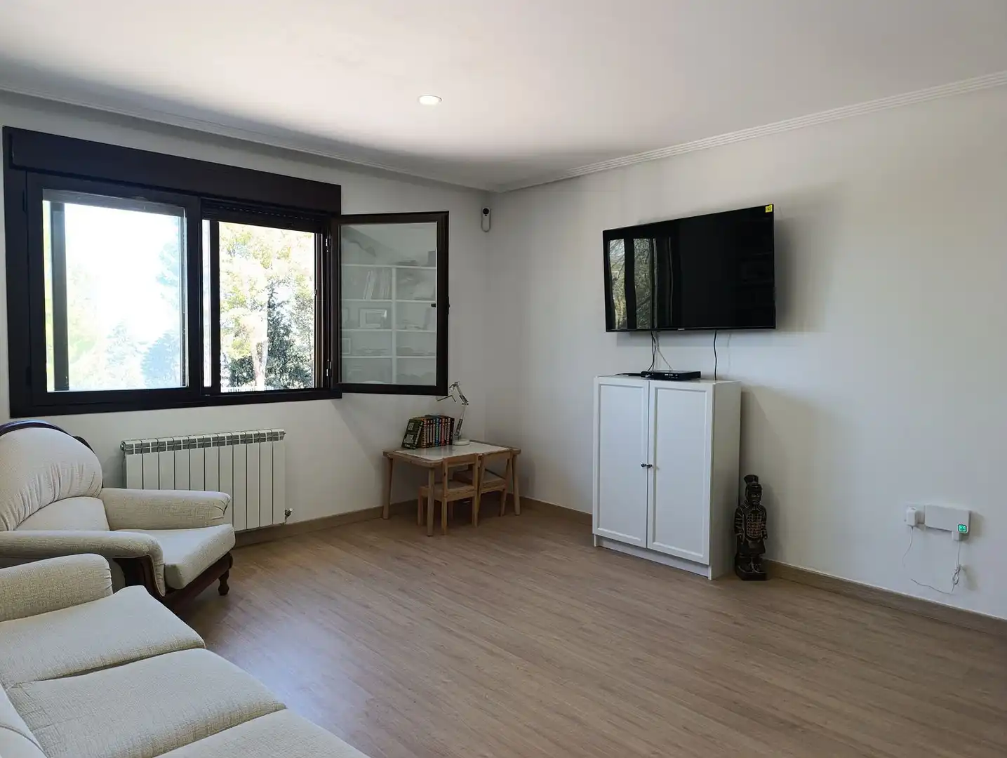 Sala d'estar de Dúplex en venda en Pozuelo de Calatrava amb Calefacció, Terrassa i Traster