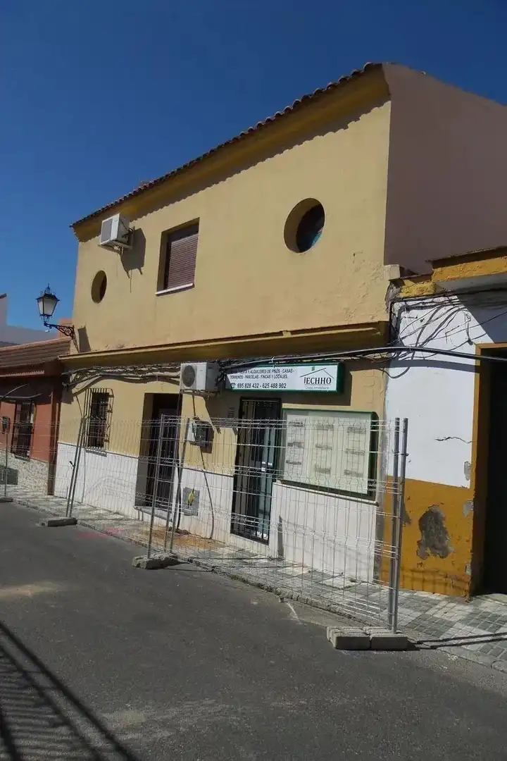 Vista exterior de Piso en venta en Bormujos