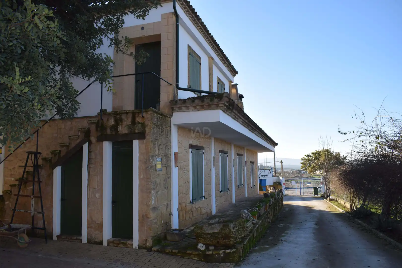 Außenansicht von Country house zum Verkauf in Pedrera mit Heizung und Schwimmbad