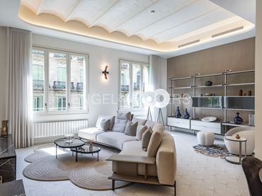 Piso con piscina en venta en Eixample