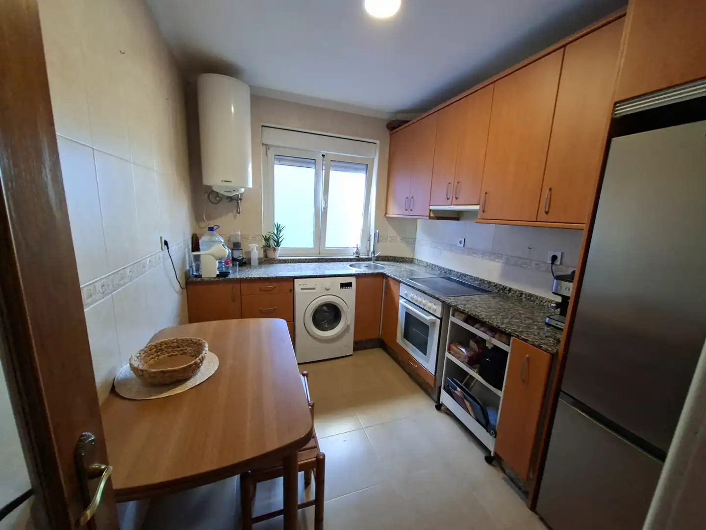 Cocina de Piso en venta en El Carbayedo - El Quirinal